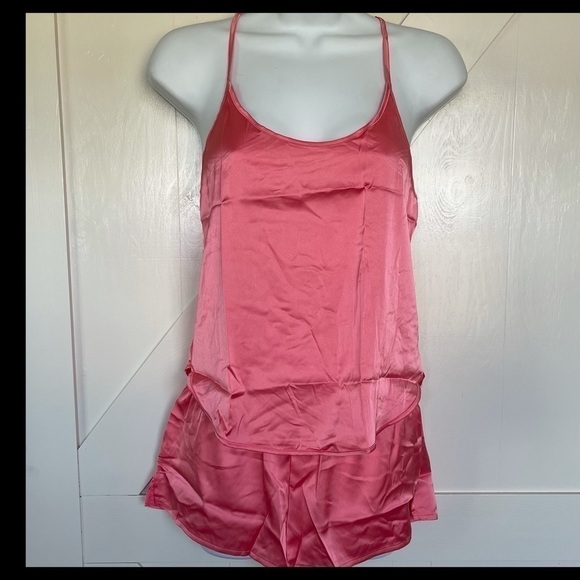 coral two piece pajama shorts and tank top set - Picture 6 of 7
